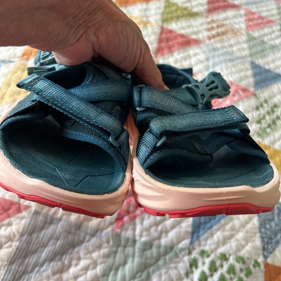 Hoka one one Blue Infini Hike TC Sandals size 7.5-8/38.5 lightweight comfort - Picture 8 of 10